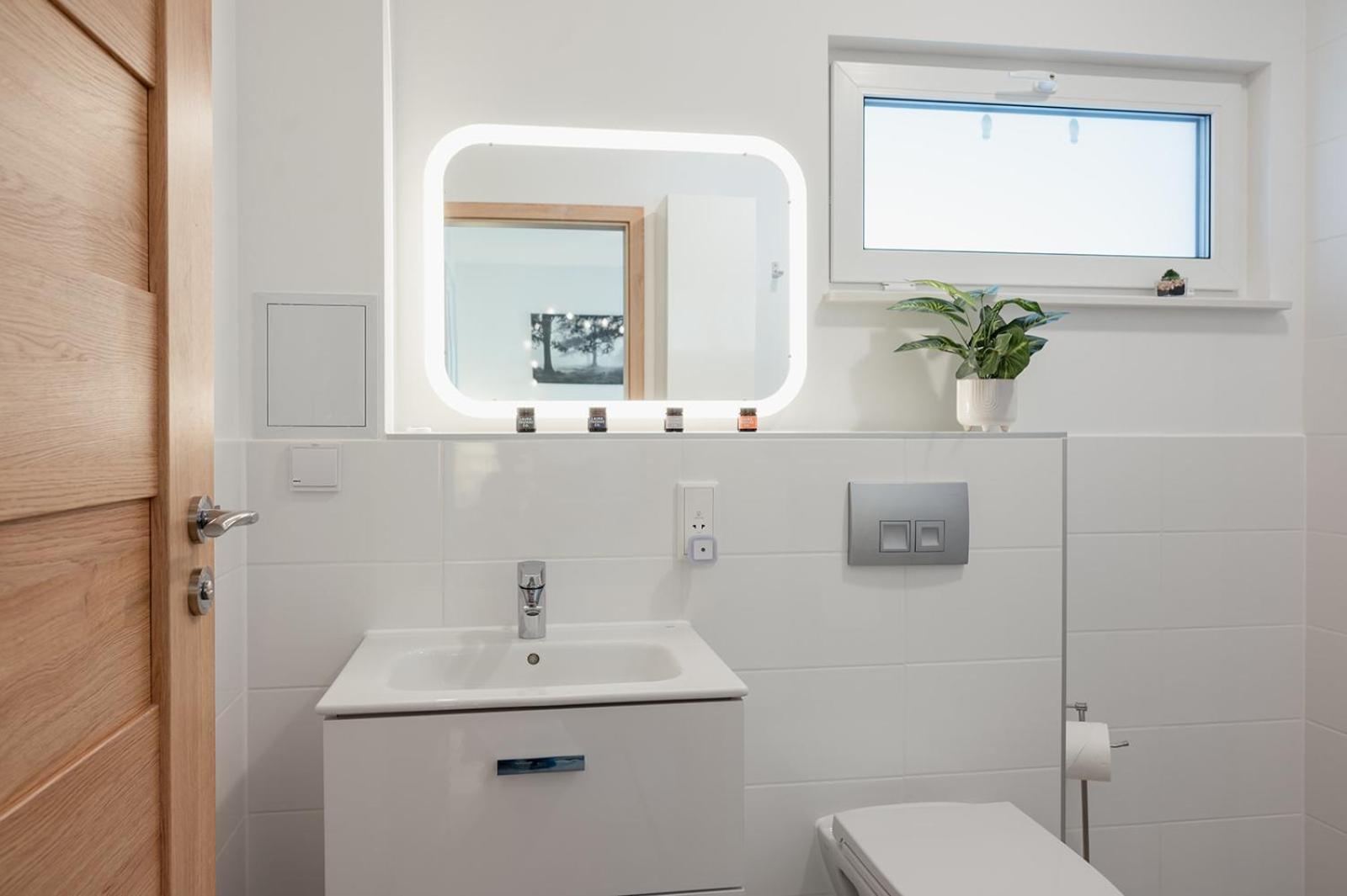 Siskin Guest Suite Kinrara エクステリア 写真